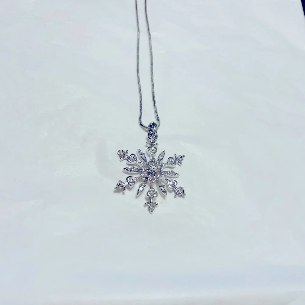 Snowflake Necklace - Picture 2 of 4